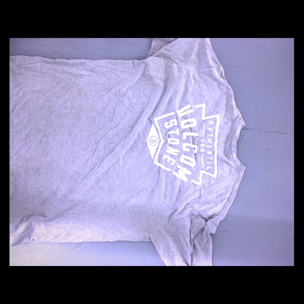 Volcom tshirt
